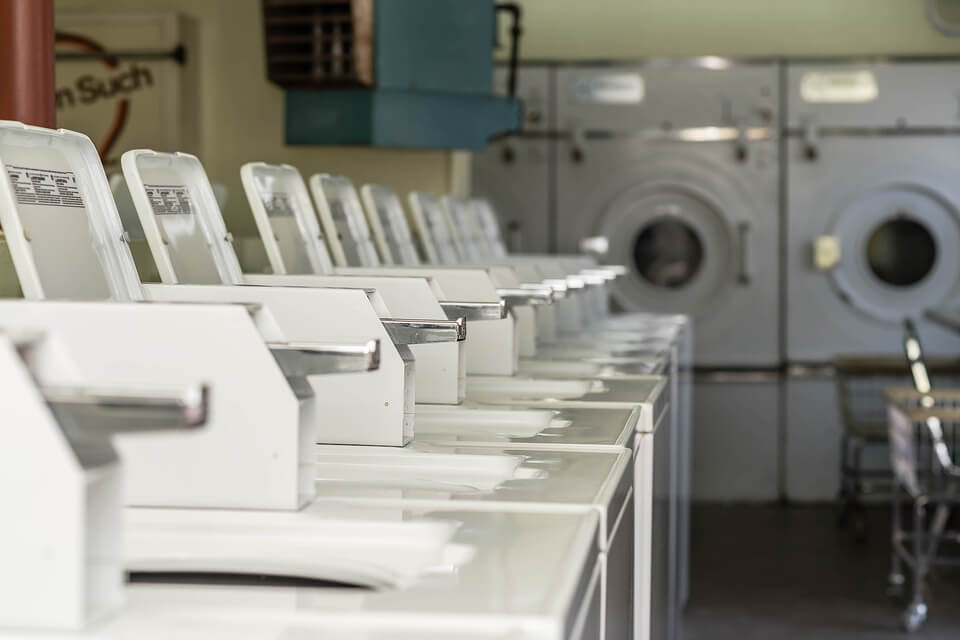 Read more about the article Jangan Buru-Buru! Hitung Dulu Peluang Usaha Laundry Sebelum Eksekusi